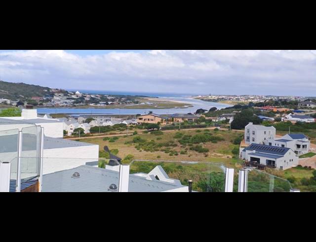 3 BEDROOM APARTMENT FOR SALE IN STILBAAI-WES
